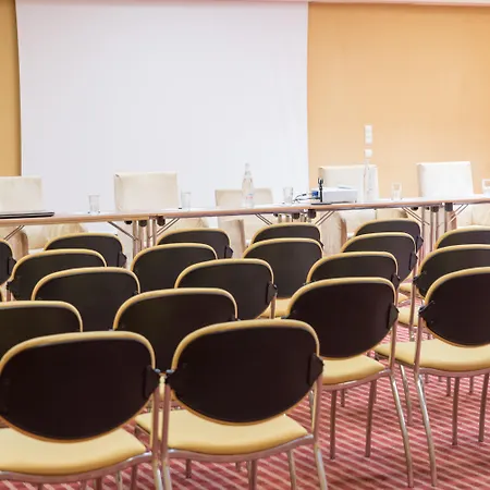 Luxotel Готель 4*