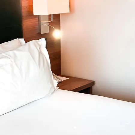 Luxotel Готель